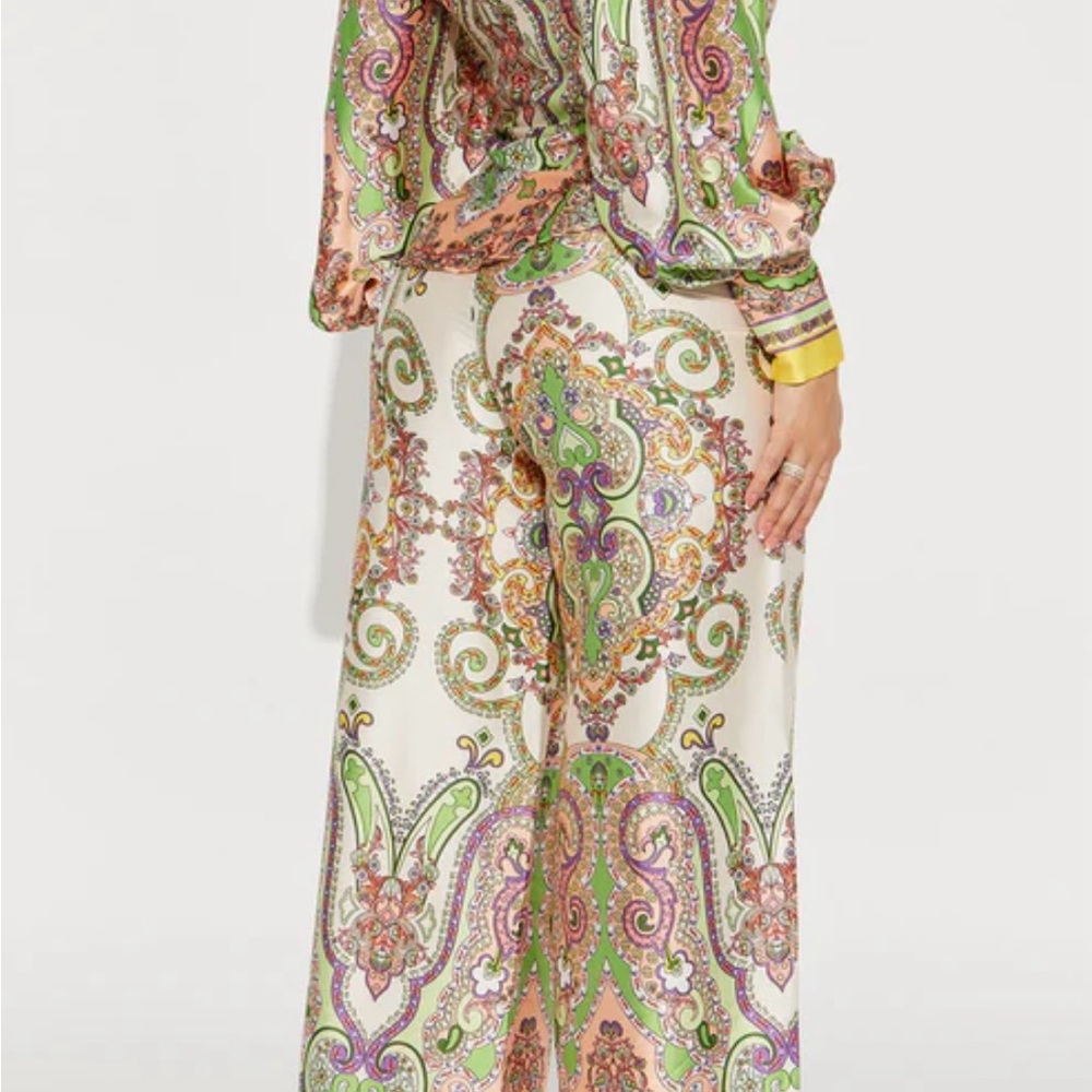 Paisley Print Wide-Leg PantSet